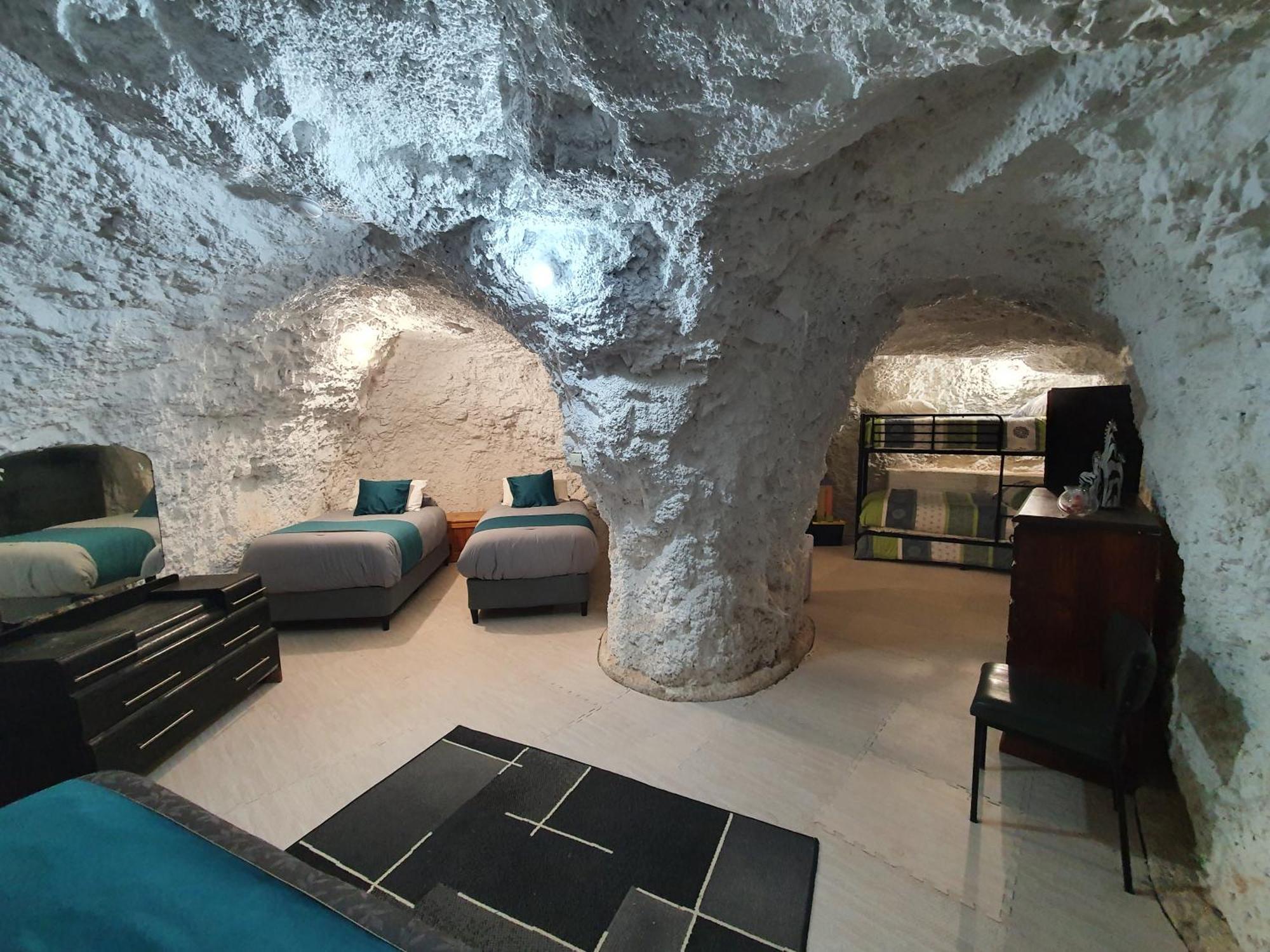 Fossickers Den Dugout Accommodation White Cliffs Extérieur photo