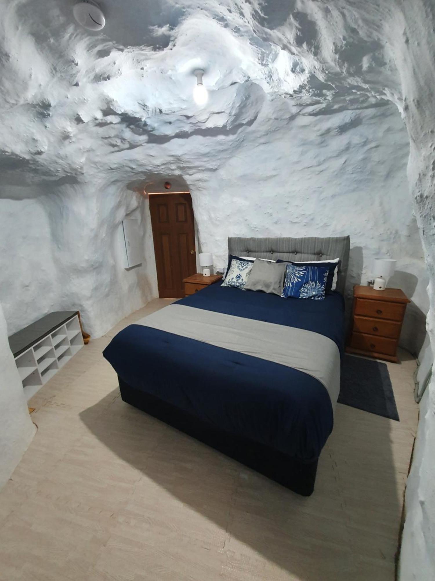 Fossickers Den Dugout Accommodation White Cliffs Extérieur photo